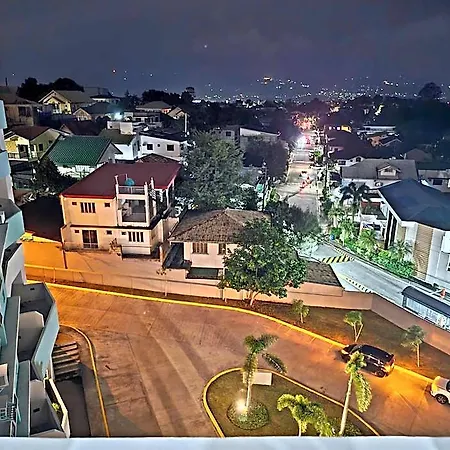 Acellyne\'S Suites At The Residences At Commonwealth By Century