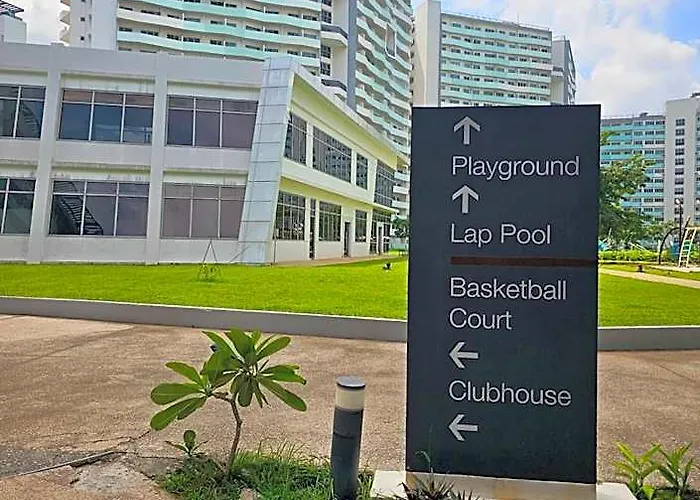 Acellyne's At The Residences At Commonwealth By Century 4*