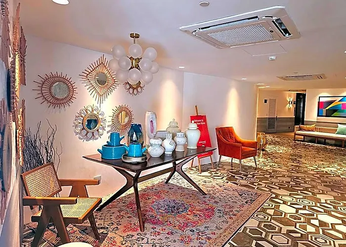 Acellyne's At The Residences At Commonwealth By Century ホテル マニラ市