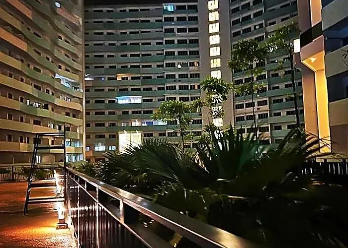 Acellyne's At The Residences At Commonwealth By Century Manila