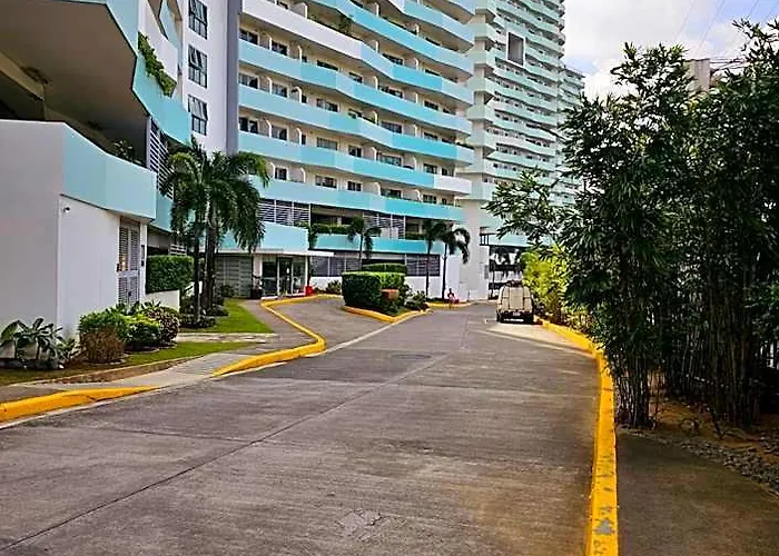 Hotel Acellyne's At The Residences At Commonwealth By Century Manila
